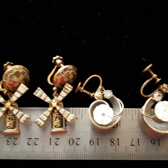 Lot of 2 pair of Vintage Earrings - Picture 8 of 8